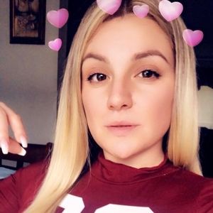 Meet your Posher, Desirae